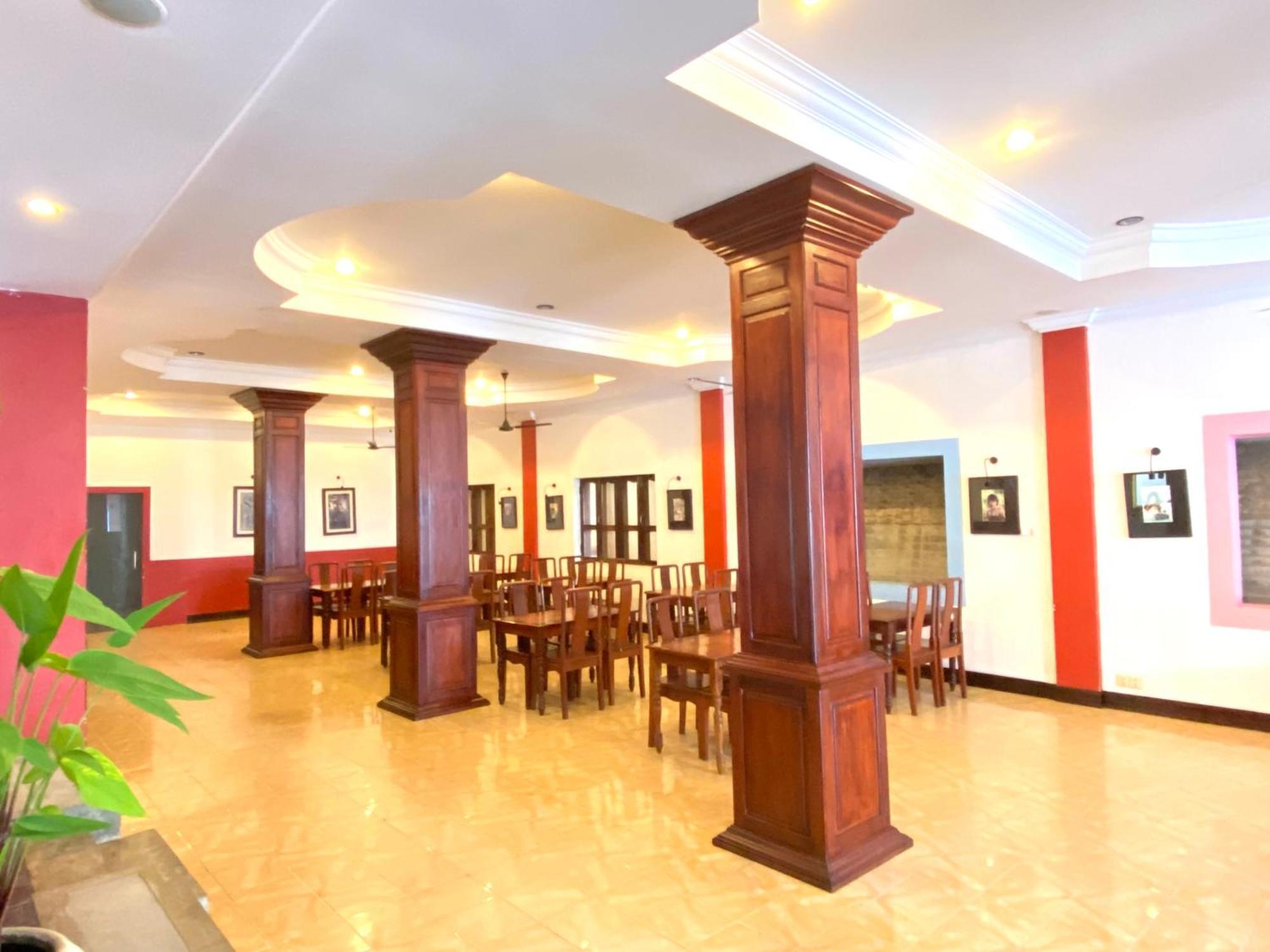 Vplus Hotel Сіємреап Екстер'єр фото